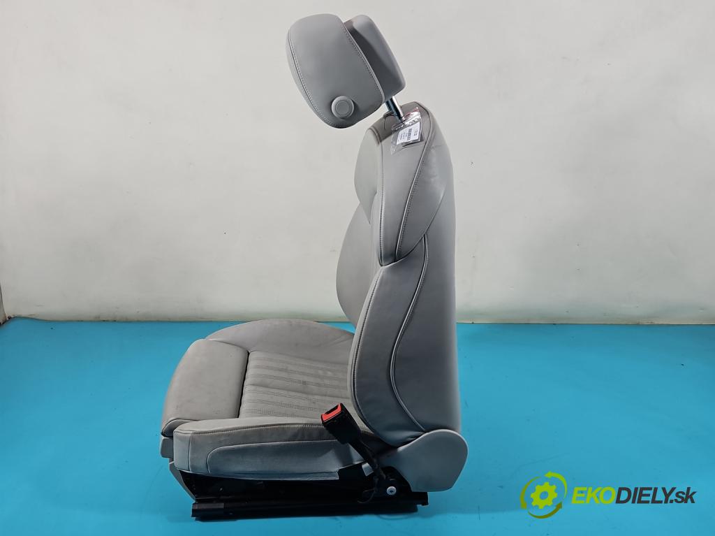 Audi A7 4G 2010-2018 3.0 tdi 272 HP automatic 200 kW 2967 cm3 5- Sedačka pravý  (Sedačky, sedadlá)