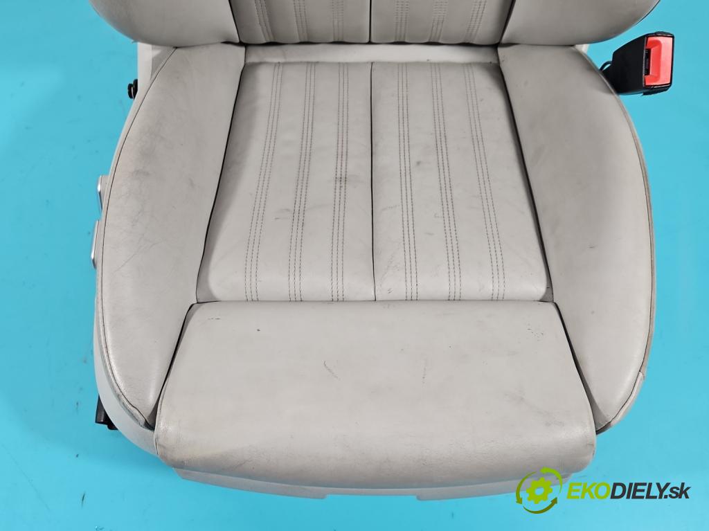 Audi A7 4G 2010-2018 3.0 tdi 272 HP automatic 200 kW 2967 cm3 5- Sedačka pravý  (Sedačky, sedadlá)