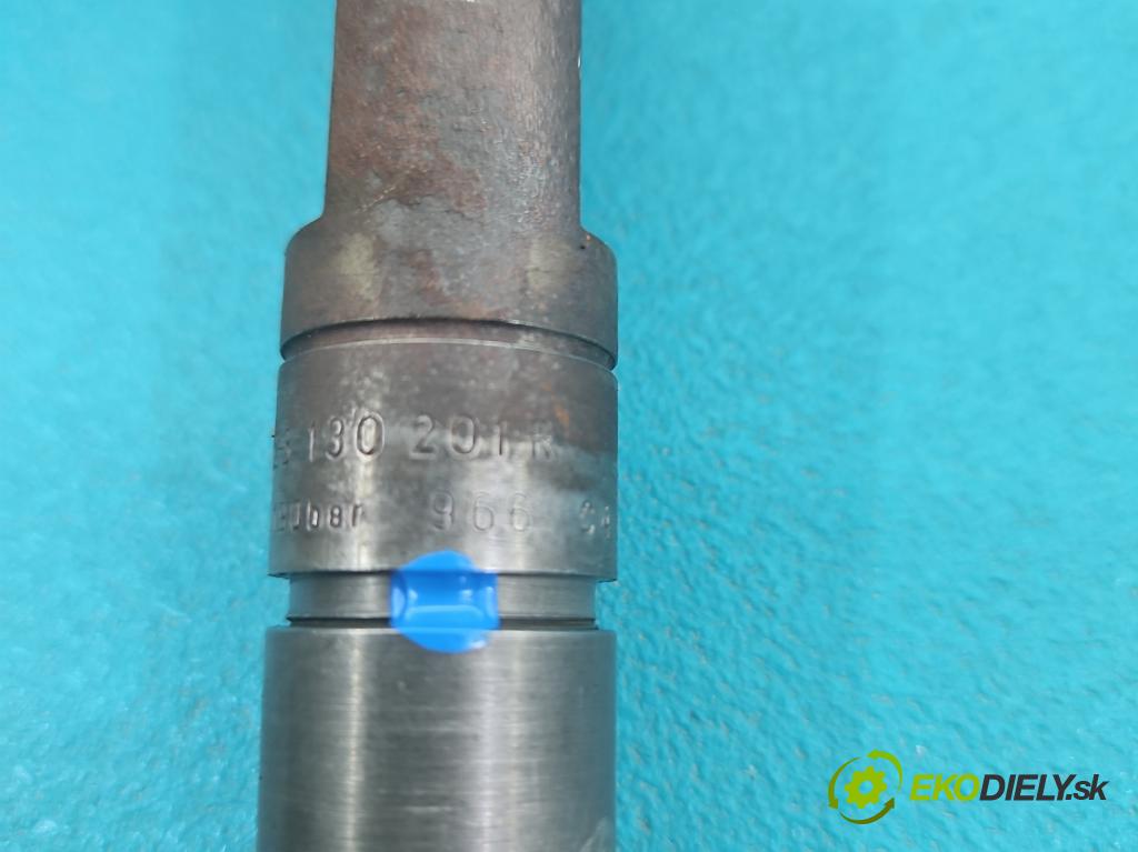 Vw Polo III 6N 1994-2001 1.9 sdi 64 hp manual 47 kW 1896 cm3 3- vstřikovač 028130201R (Vstřikovač paliva)