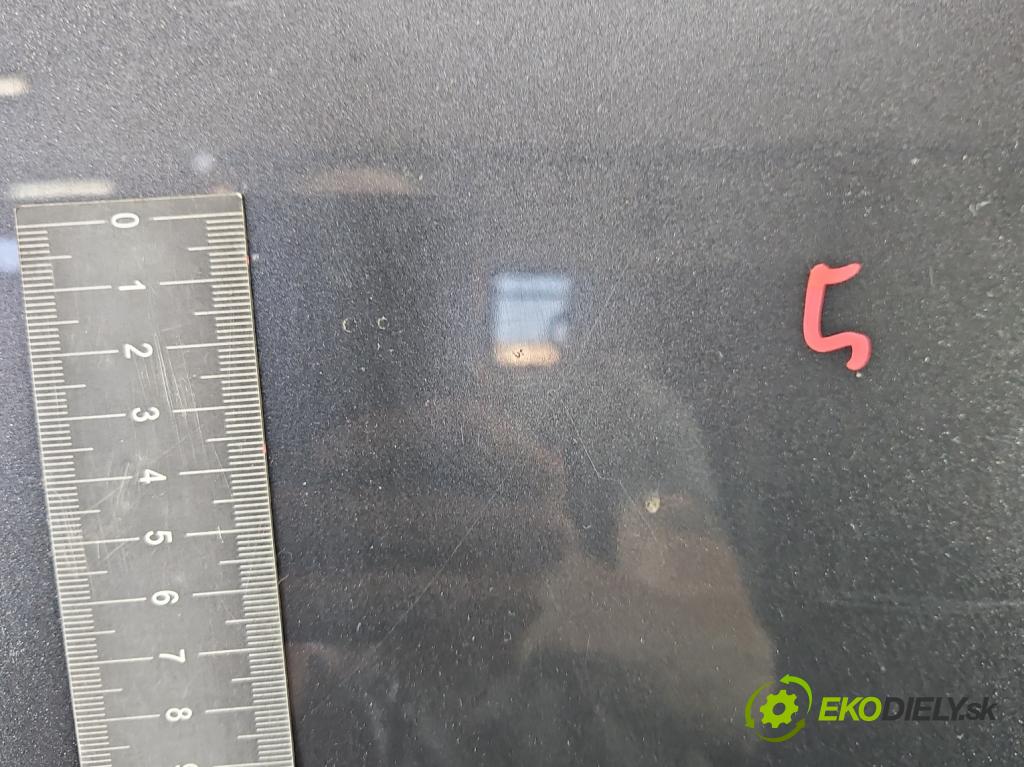 Toyota Auris I 2006-2013 1.6 vvti 124hp manual 91 kW 1598 cm3 5- kapota predná