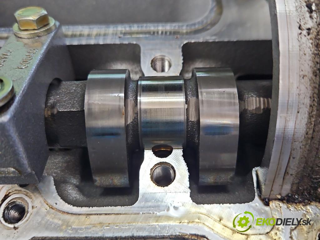 Ford Focus Mk3 2010-2018 1.6 16V 125 hp manual 92 kW 1596 cm3 5- motor benzín PNDA