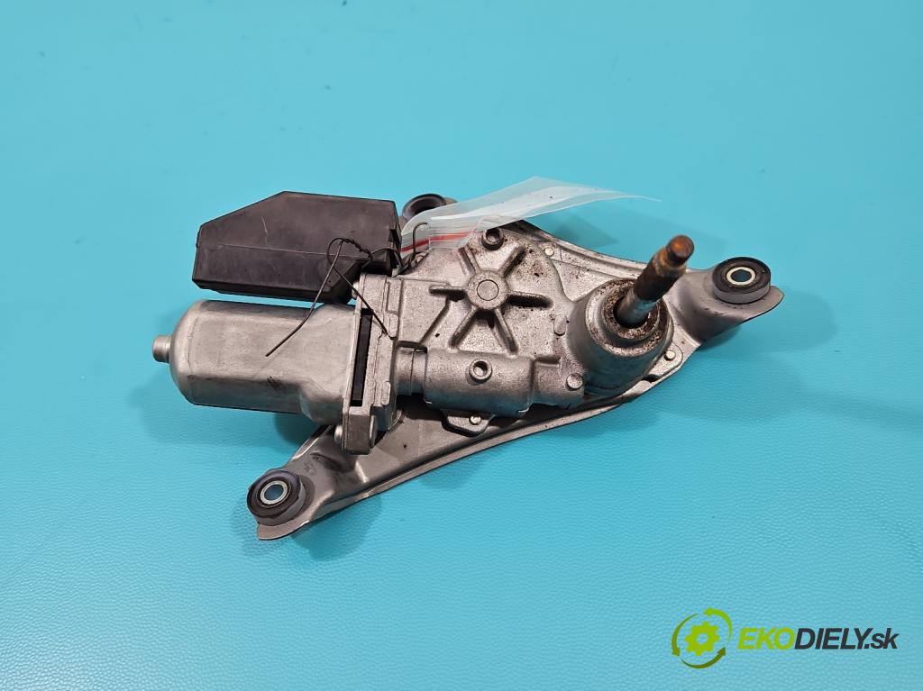 Toyota Auris I 2006-2013 1.6 vvti 124hp manual 91 kW 1598 cm3 5- motor stieračov zadné