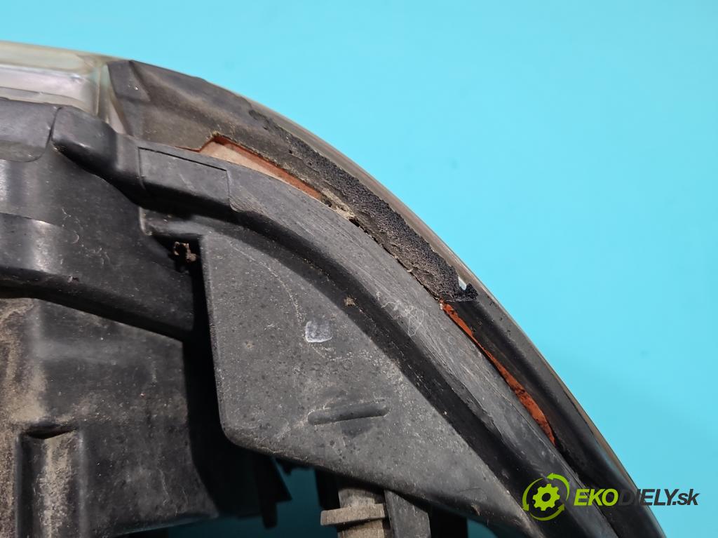 Bmw 5 E39 1996-2003 2.0 R6 150 HP manual 110 kW 1991 cm3 4- Reflektor: pravý  (Pravé)