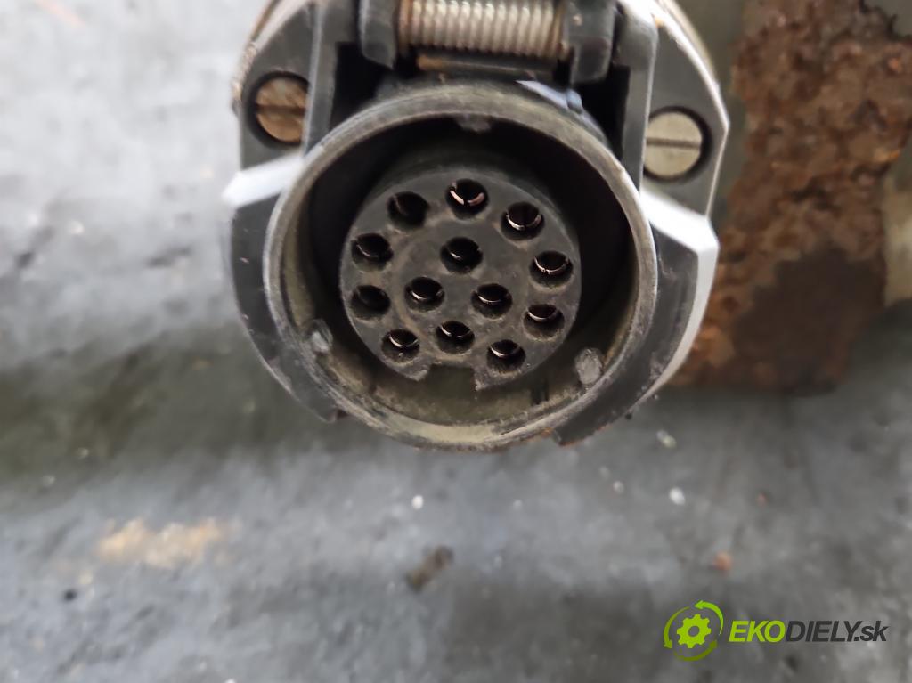 Toyota Avensis II T25 2003-2008 1.8 vvti 129 hp manual 95 kW 1794 cm3 5- oko tažné  (Tažná zařízení)