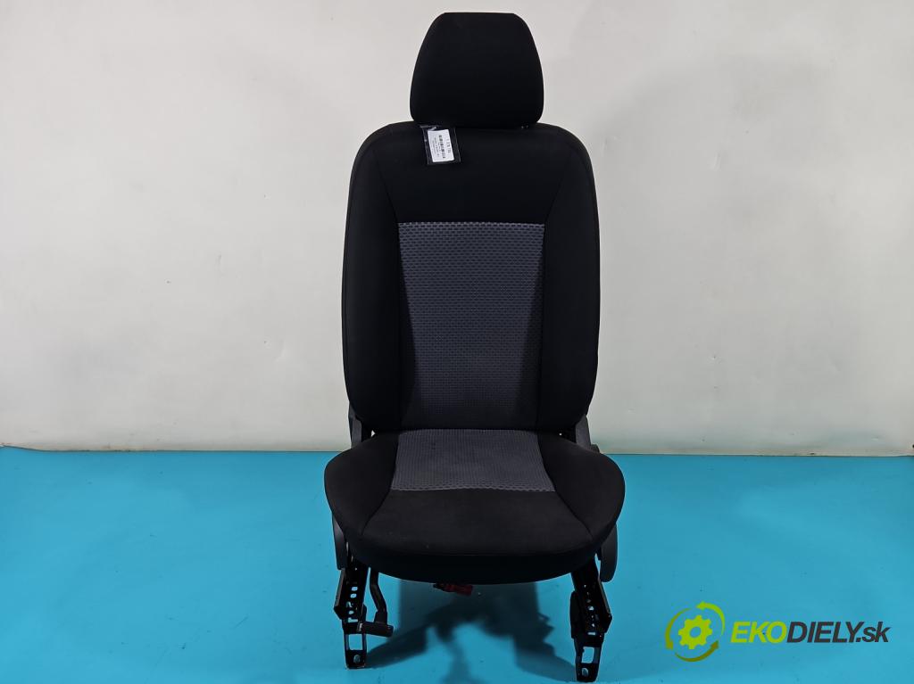 Mercedes A W169 2004-2012 1.5 95 HP manual 70 kW 1498 cm3 5- Sedačka ľavý  (Sedačky, sedadlá)