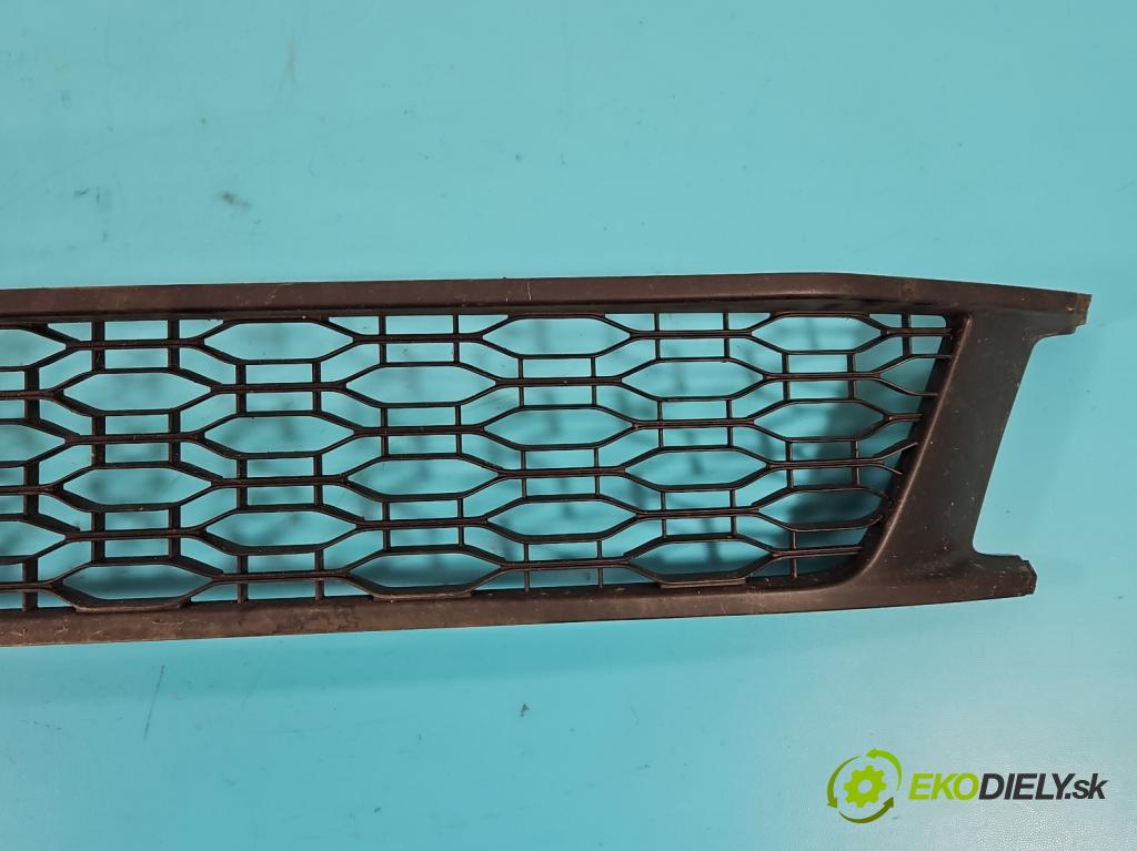 Dacia Sandero II 2012-2020 1.0 12V SCe 73 hp manual 54 kW 999 cm3 5- Zaślepka: mřížka: nárazníku medián: 622544275R