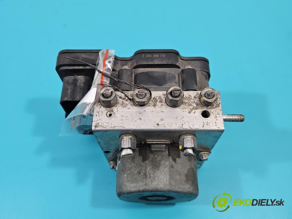 Dacia Sandero II 2012-2020 1.0 12V SCe: 73 HP manual 54 kW 999 cm3 5- čerpadlo abs 0265956560 (Pumpy ABS)