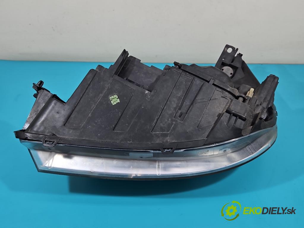 Renault Espace IV 2003-2014 2.0 dci 173KM automatic 127 kW 1995 cm3 5- Reflektor: pravý 260100085R (Pravé)