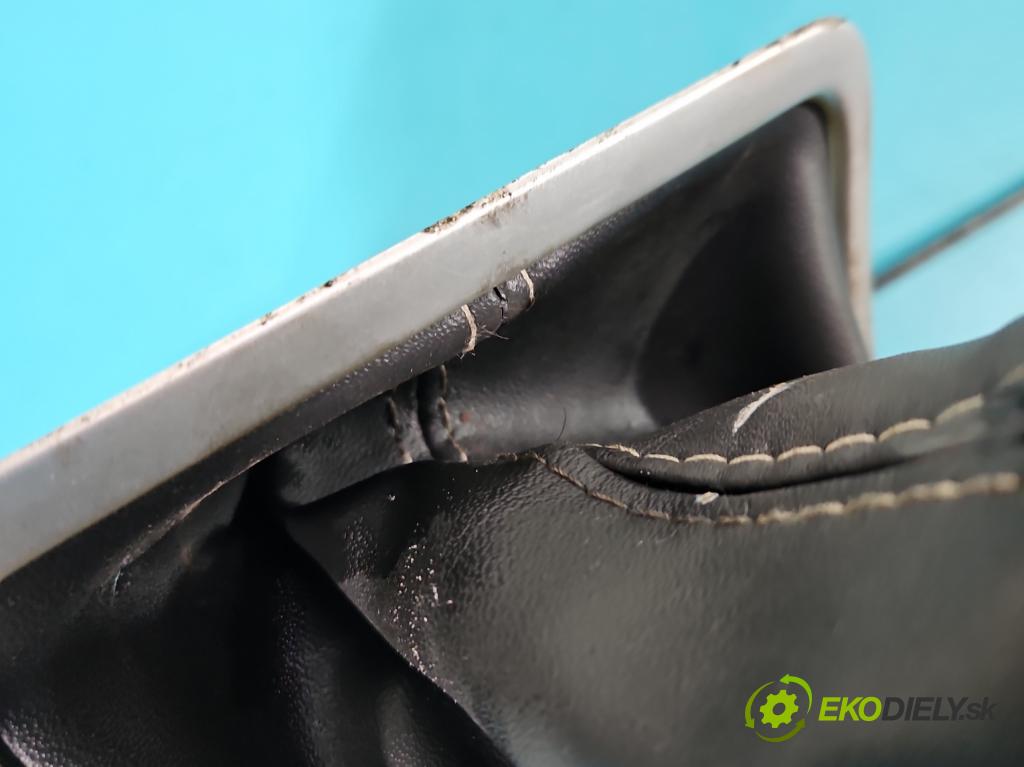 Renault Espace IV 2003-2014 2.0 dci 173KM automatic 127 kW 1995 cm3 5- Páka: Změny: stupeň,rýchlosť 8200528595 (Rýchlostné páky / kulisy)