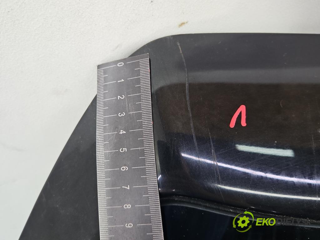 Vw Golf IV 1997-2003 1.9 tdi 101 HP manual 74 kW 1896 cm3 5- zadna kufor  (Zadné kapoty)