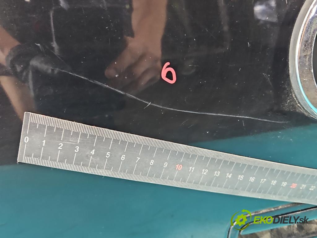 Vw Golf IV 1997-2003 1.9 tdi 101 HP manual 74 kW 1896 cm3 5- zadna kufor  (Zadné kapoty)