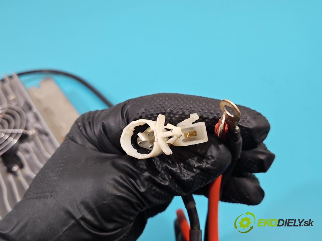 ANAIG Brisk ANJ2000DZK 0.0b: 3 hp automatic 2,5 kW  2- měnič aktuální: HFJB0K7-220-072FM-2A