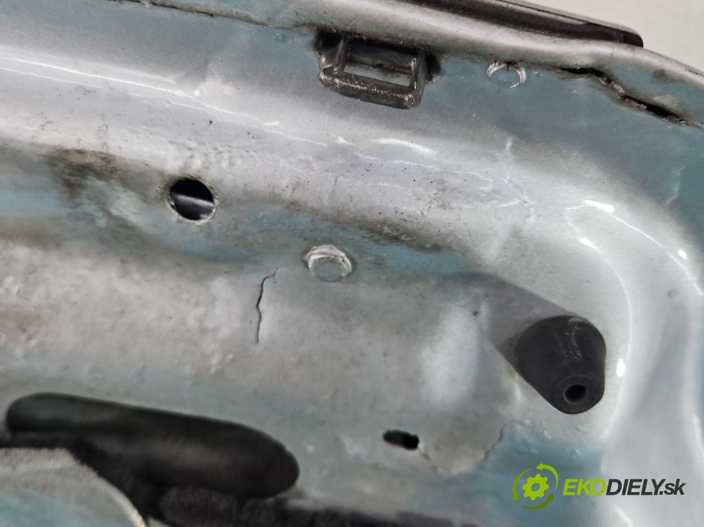 Citroen C4 I 2004-2011 1.6 16V 109 HP manual 80 kW 1587 cm3 3- kapota predná