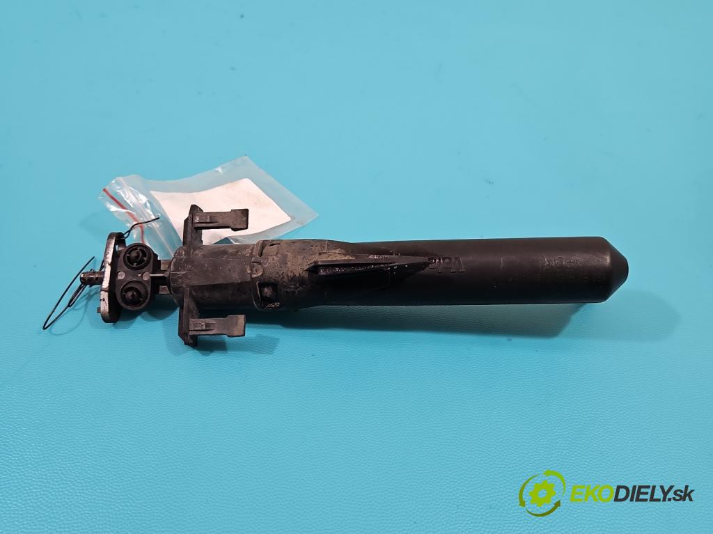 Citroen C4 I 2004-2011 1.6 16V 109 HP manual 80 kW 1587 cm3 3- ostrekovač reflektor: ľavý 89028244 (Motorček ostrekovačov)