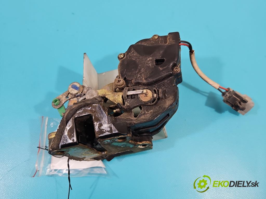 Toyota Rav4 I 1994-2000 2.0 16V 129 hp manual 95 kW 1998 cm3 5- zámek zadní levý