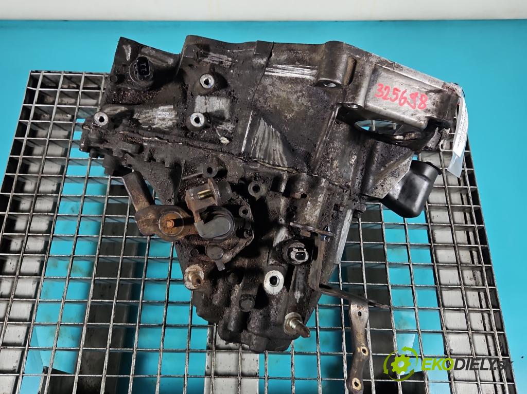 Honda Civic VII 2000-2006 1.4 16V 90 HP manual 66 kW 1396 cm3 5- prevodovka stupeň,rýchlosť manual