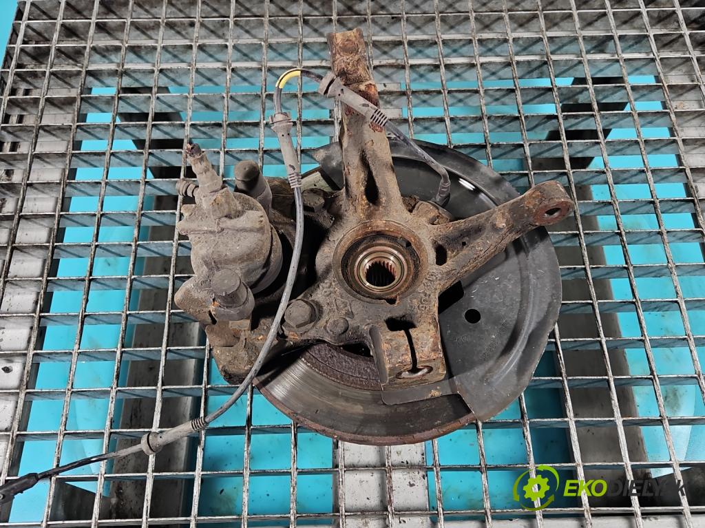 Dacia Sandero II 2012-2020 1.0 12V SCe: 73 HP manual 54 kW 999 cm3 5- náboj pravé  (Náboje)