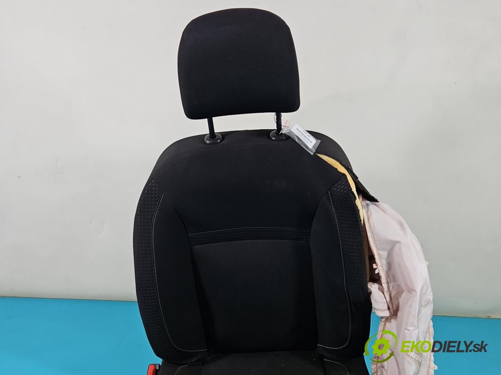 Dacia Sandero II 2012-2020 1.0 12V SCe: 73 HP manual 54 kW 999 cm3 5- Sedačka ľavý  (Sedačky, sedadlá)