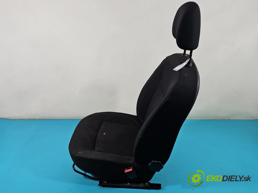 Dacia Sandero II 2012-2020 1.0 12V SCe: 73 HP manual 54 kW 999 cm3 5- Sedačka pravý  (Sedačky, sedadlá)