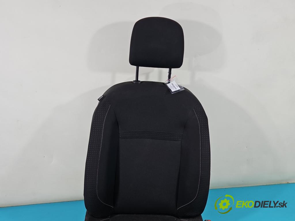 Dacia Sandero II 2012-2020 1.0 12V SCe: 73 HP manual 54 kW 999 cm3 5- Sedačka pravý  (Sedačky, sedadlá)