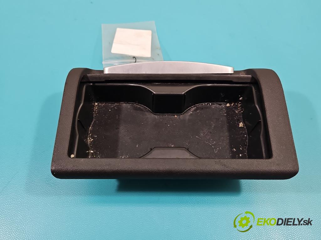 Opel Vectra C 2002-2008 1.8 16V 122 HP manual 90 kW 1796 cm3 5- Rukojeť: na nápoje: 24423418 (Úchyty, držiaky na nápoje)