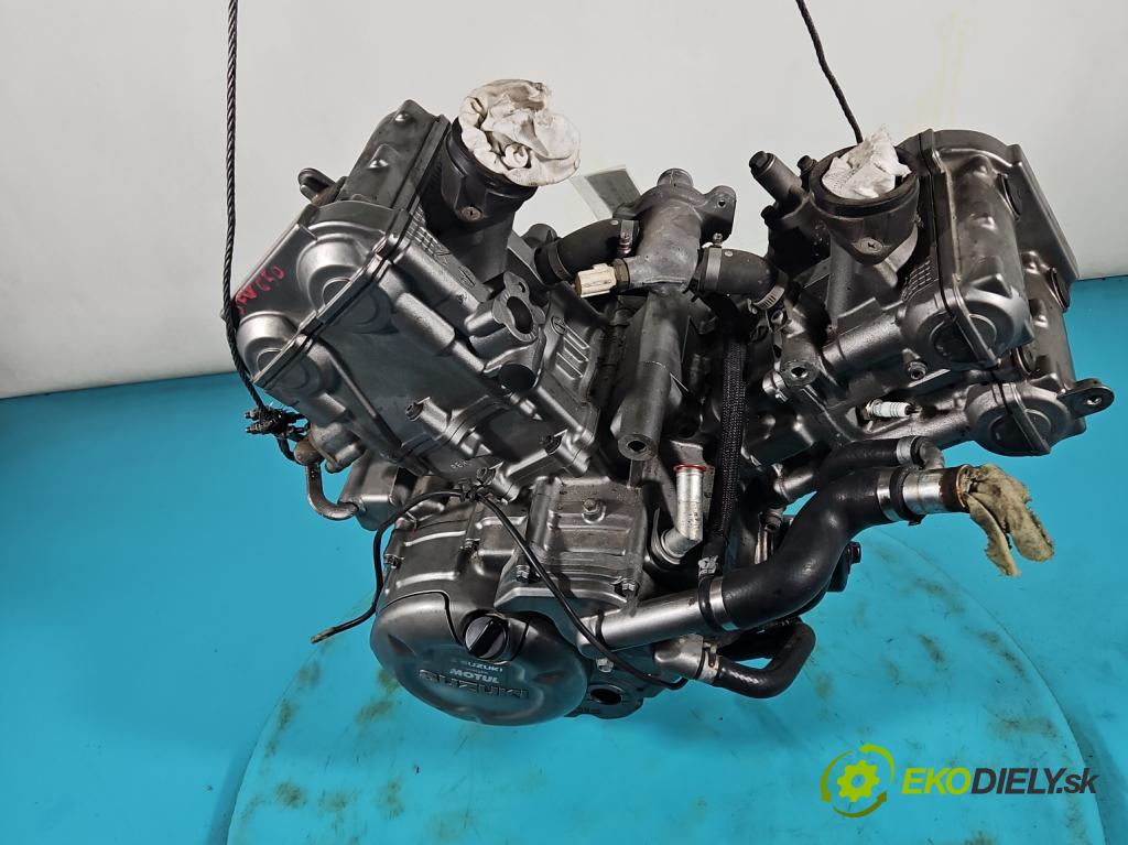 Suzuki SFV650 2009-2016 0.6 V2 72 HP manual 53 kW 645 cm3 2- motor benzín: P511