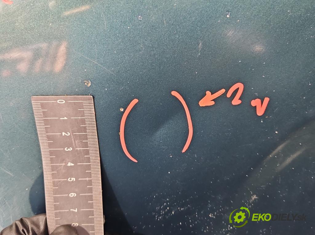 Toyota Rav4 I 1994-2000 2.0 16V 129 HP manual 95 kW 1998 cm3 5- kapota predná