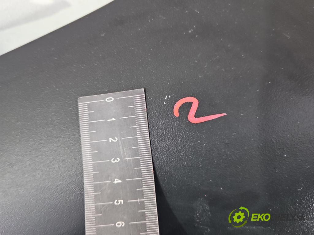 Toyota Rav4 I 1994-2000 2.0 16V 129 hp manual 95 kW 1998 cm3 5- blatnik přední levý  (Predné ľavé)