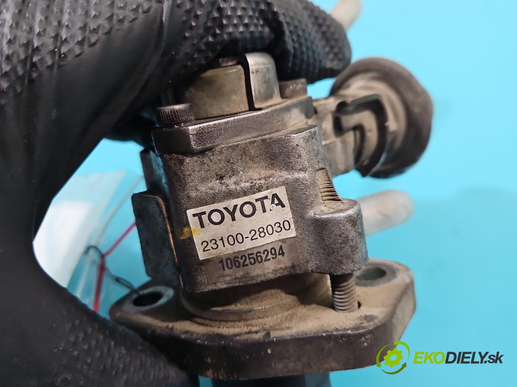 Toyota Avensis I T22 1997-2003 2.0 VVTi 150 hp manual 110 kW 1998 cm3 5- čerpadlo paliva 23100-28030