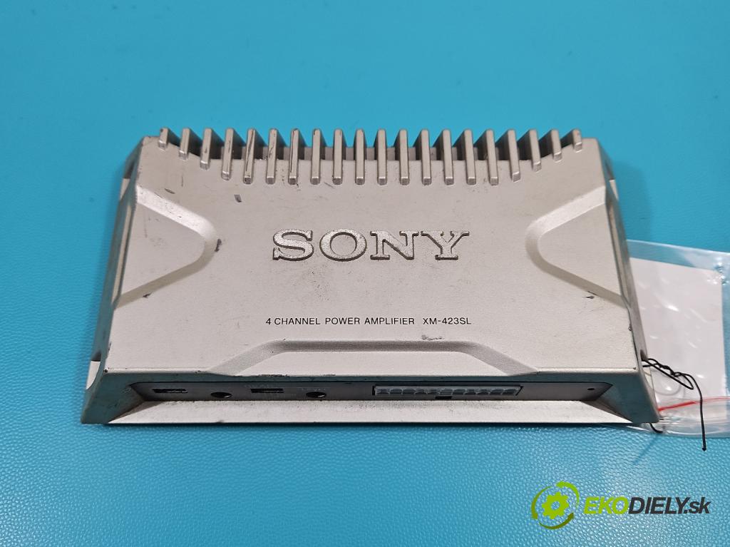 Renault Espace IV 2003-2014 2.0 T 163 HP automatic 120 kW 1998 cm3 5- Zesilovač: XM-423SL (Zosilňovače)