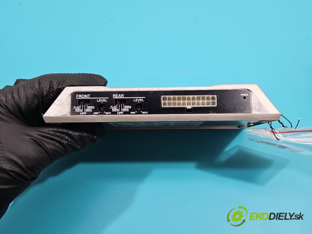 Renault Espace IV 2003-2014 2.0 T 163 HP automatic 120 kW 1998 cm3 5- Zesilovač: XM-423SL (Zosilňovače)