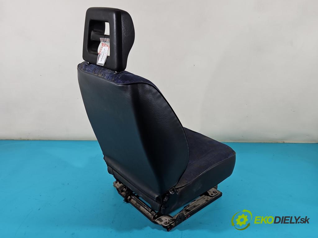 Peugeot Expert I 1995-2006 1.6 79KM manual 58 kW 1580 cm3 5- Sedačka ľavý  (Sedačky, sedadlá)