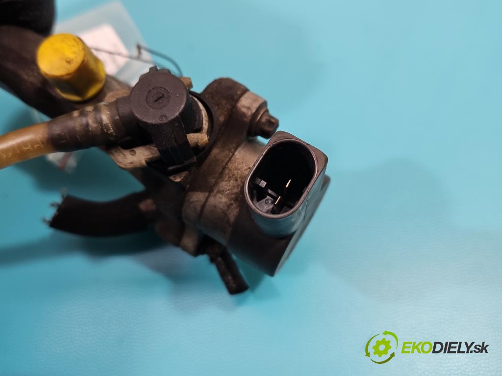 Mercedes Sprinter I 1995-2006 2,2.0 cdi 129 HP manual 95 kW 2148 cm3 5- lišta vstrekovacia 0445214004 (Vstrekovacie lišty)