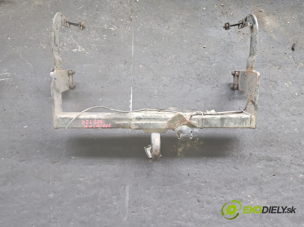 Mercedes Sprinter I 1995-2006 2,2.0 cdi 129 hp manual 95 kW 2148 cm3 5- oko tažné  (Tažná zařízení)