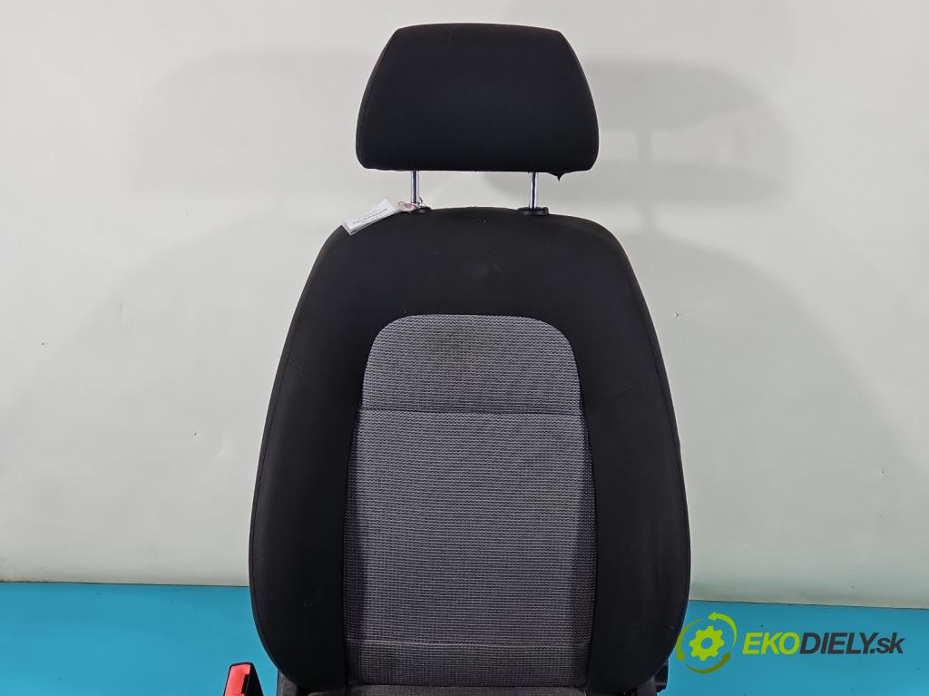 Skoda Fabia I 1999-2007 1.2 12V 64 HP manual 47 kW 1198 cm3 5- Sedačka ľavý  (Sedačky, sedadlá)