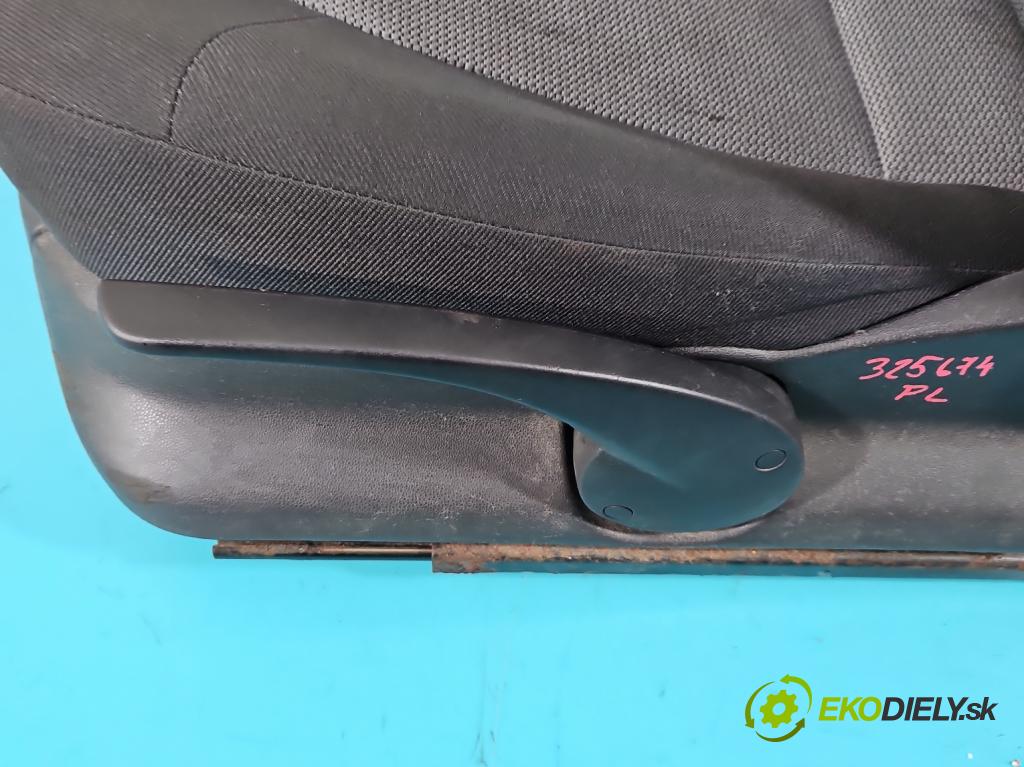 Skoda Fabia I 1999-2007 1.2 12V 64 HP manual 47 kW 1198 cm3 5- Sedačka ľavý  (Sedačky, sedadlá)