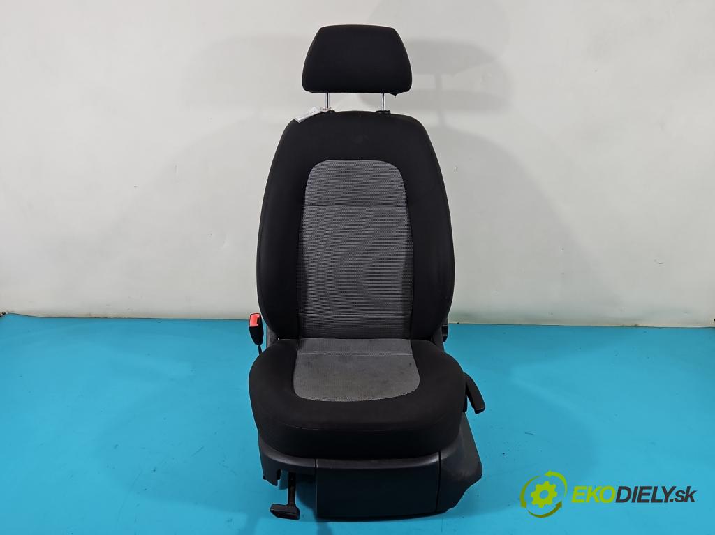 Skoda Fabia I 1999-2007 1.2 12V 64 HP manual 47 kW 1198 cm3 5- Sedačka ľavý  (Sedačky, sedadlá)