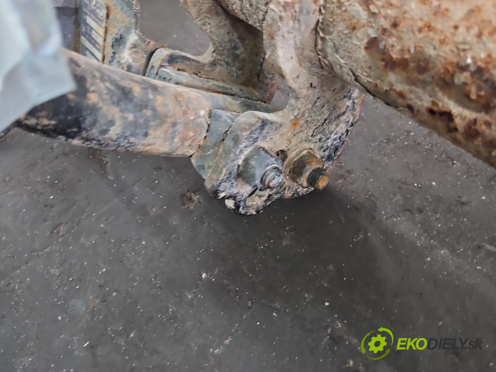 Peugeot Expert I 1995-2006 1.6 79KM manual 58 kW 1580 cm3 5- Hák: vlečení:  (Ťažné zariadenia)