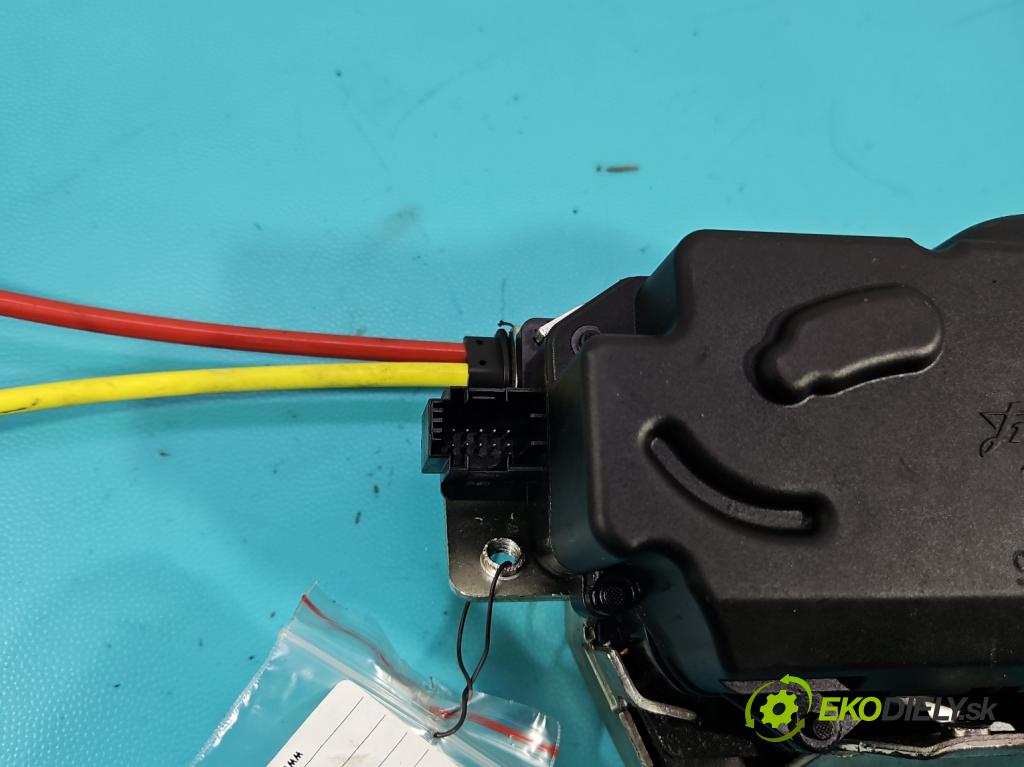 Mercedes E W211 2002-2009 3.2 cdi 204 hp automatic 150 kW 3222 cm3 5- zámek kufrových dveří zadní A2117400036