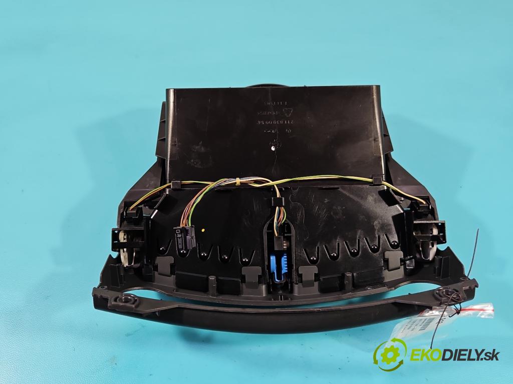 Mercedes E W211 2002-2009 3.2 cdi 204 HP automatic 150 kW 3222 cm3 5- Mřížka: kúrenia stredová 2118300054 (Mriežky kúrenia (fukáre))