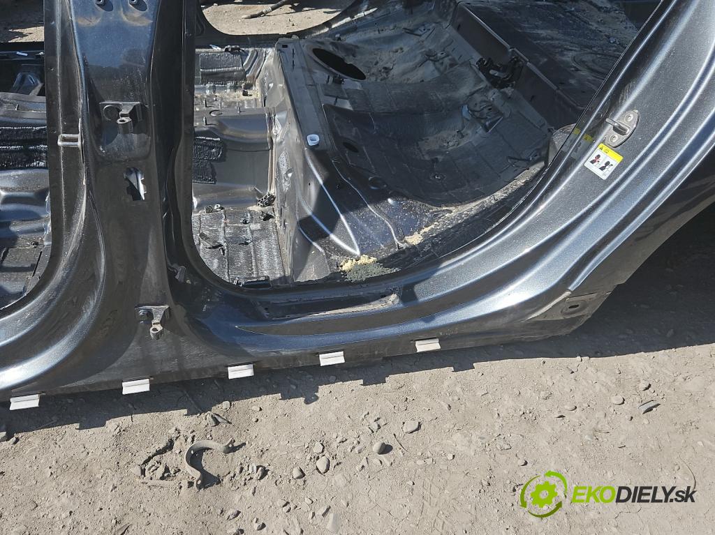 Audi A7 4G 2010-2018 3.0 tdi 272 hp automatic 200 kW 2967 cm3 5- práh levý  (Ostatní)