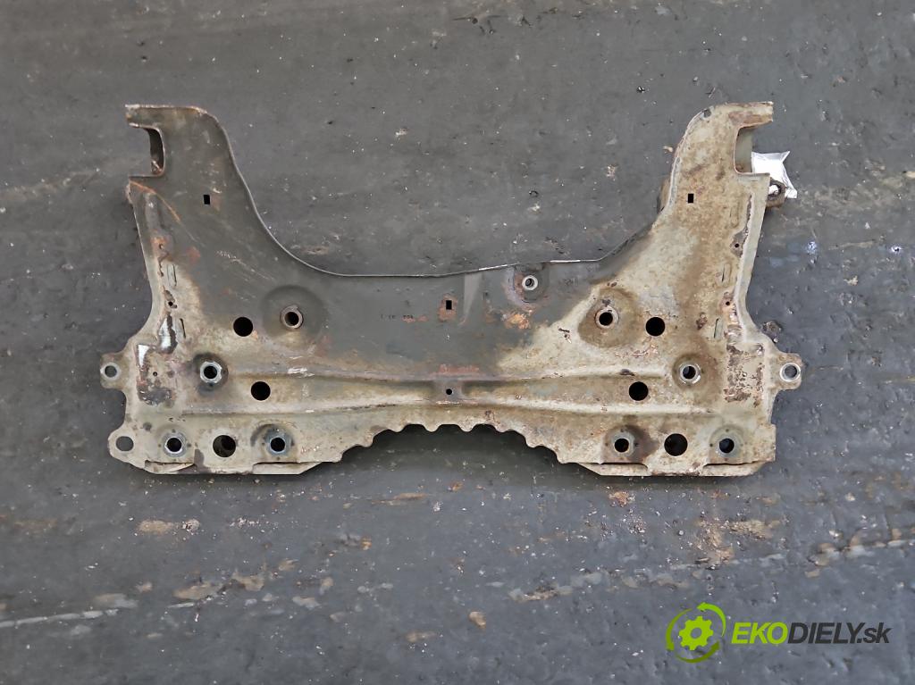 Ford Focus Mk1 1998-2004 2.0 16V 136hp automatic 100 kW 2000 cm3 4- výztuha motoru