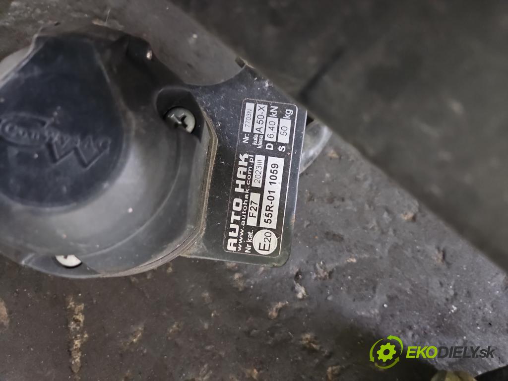 Peugeot 206 1.6 16V 109 hp manual 80 kW 1587 cm3 2- oko tažné  (Tažná zařízení)