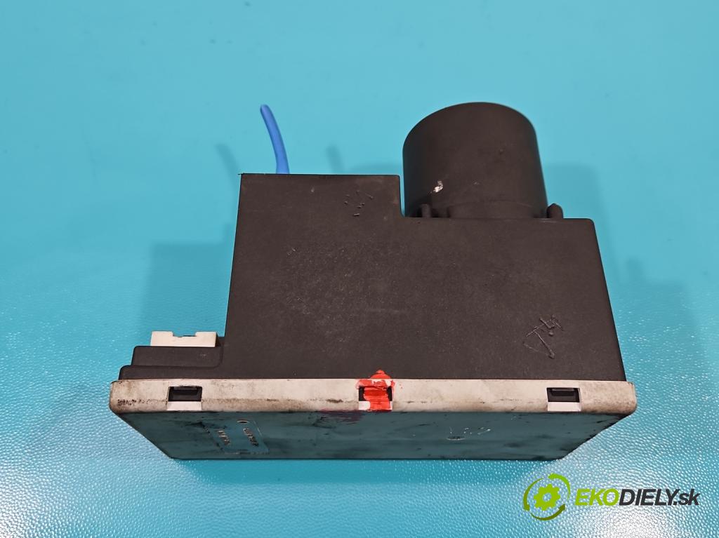 Audi A3 8L 1996-2003 1.8 20V 125 HP manual 92 kW 1781 cm3 3- Centrální: zámek: 8L0862257E