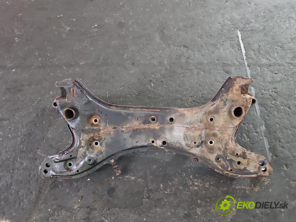 Toyota Yaris I 1999-2005 1.4 D4D 75 hp manual 55 kW 1364 cm3 5- výztuha motoru