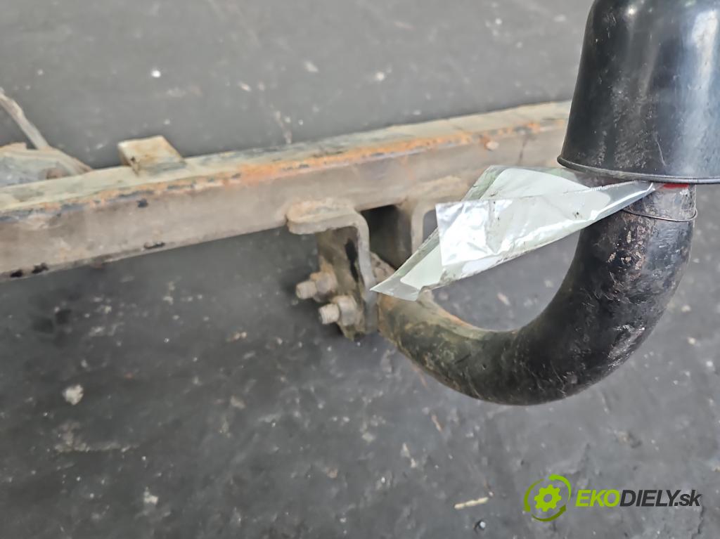 Ford Focus Mk2 2004-2011 2.0 tdci 136hp manual 100 kW 1997 cm3 5- oko tažné  (Tažná zařízení)