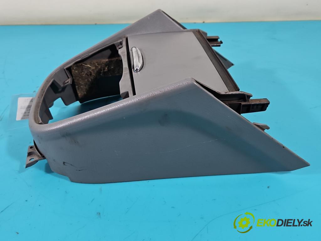 Suzuki Grand Vitara I 1998-2005 2.0d 109 HP manual 80 kW 1997 cm3 5- Rukojeť: na nápoje: 75820-50J00 (Úchyty, držiaky na nápoje)