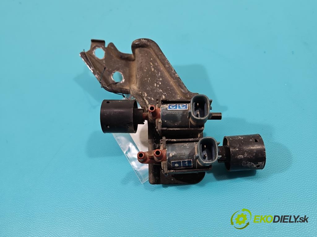Toyota Rav4 I 1994-2000 2.0 16V 129 hp manual 95 kW 1998 cm3 5- ventil vakuum: 85440-42020 (Ventily)