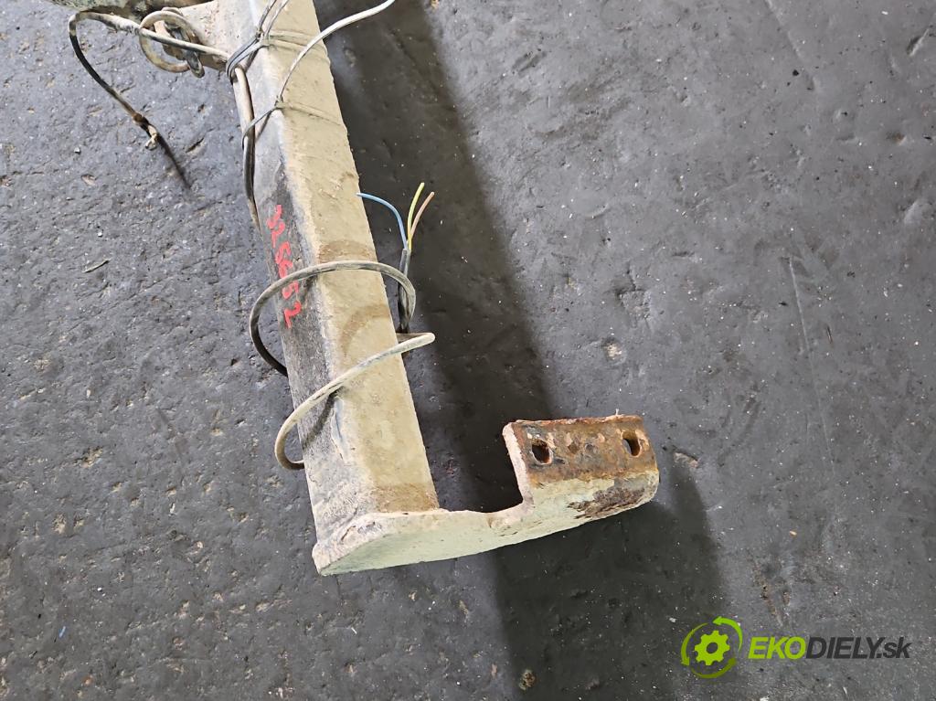 Toyota Rav4 I 1994-2000 2.0 16V 129 hp manual 95 kW 1998 cm3 5- oko tažné  (Tažná zařízení)