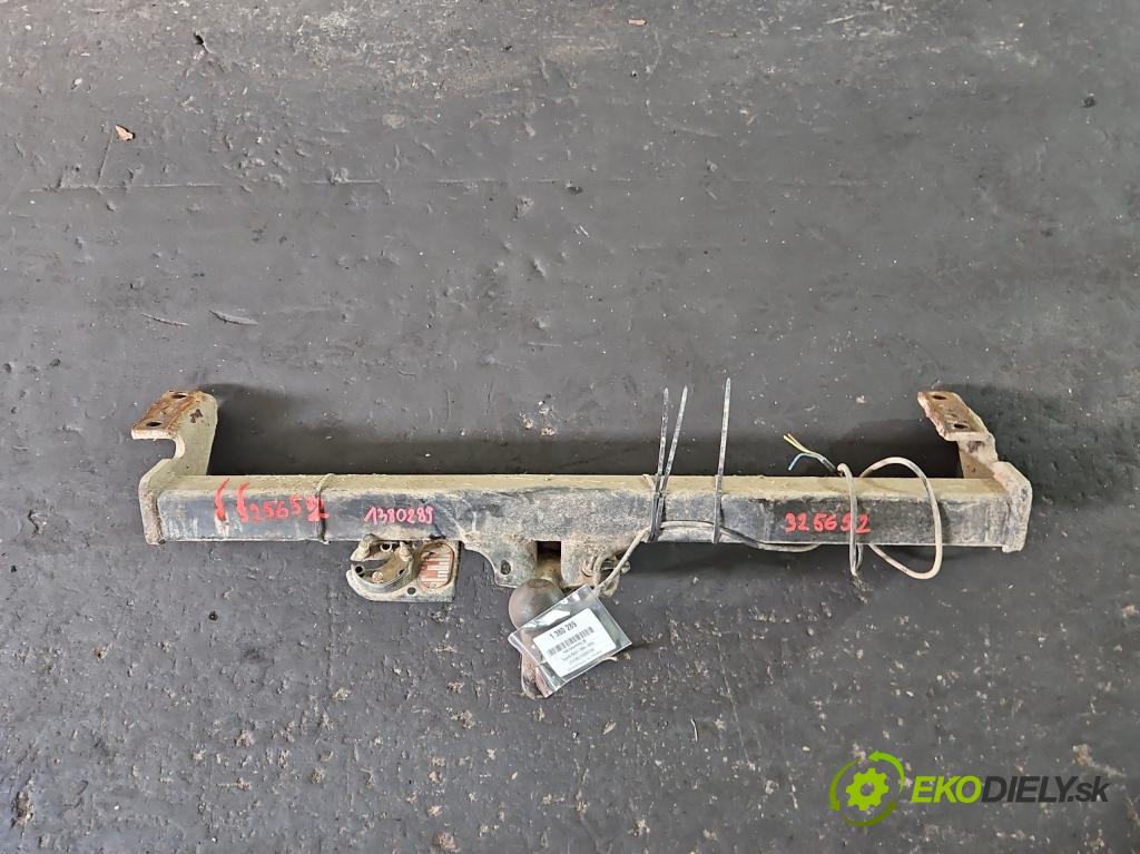 Toyota Rav4 I 1994-2000 2.0 16V 129 hp manual 95 kW 1998 cm3 5- oko tažné  (Tažná zařízení)